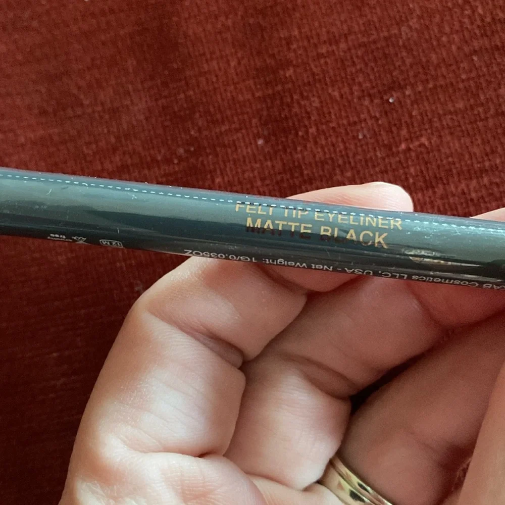 🆕KAB COSMETICS: Felt Tip Eye Liner- Matte Black FULL SIZE